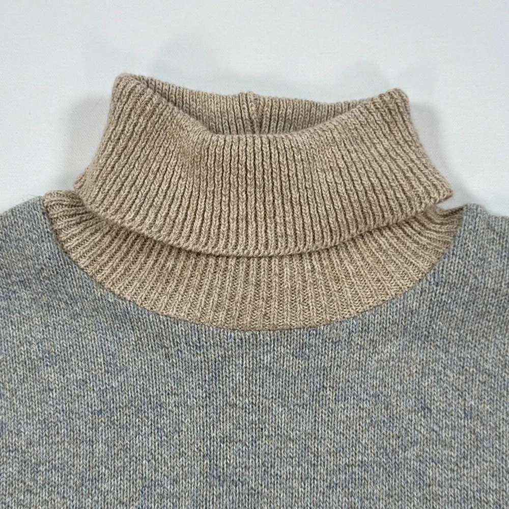Ilanco Collection Womens XL Grey Tan Turtleneck Sweater Made in Canada 0001210